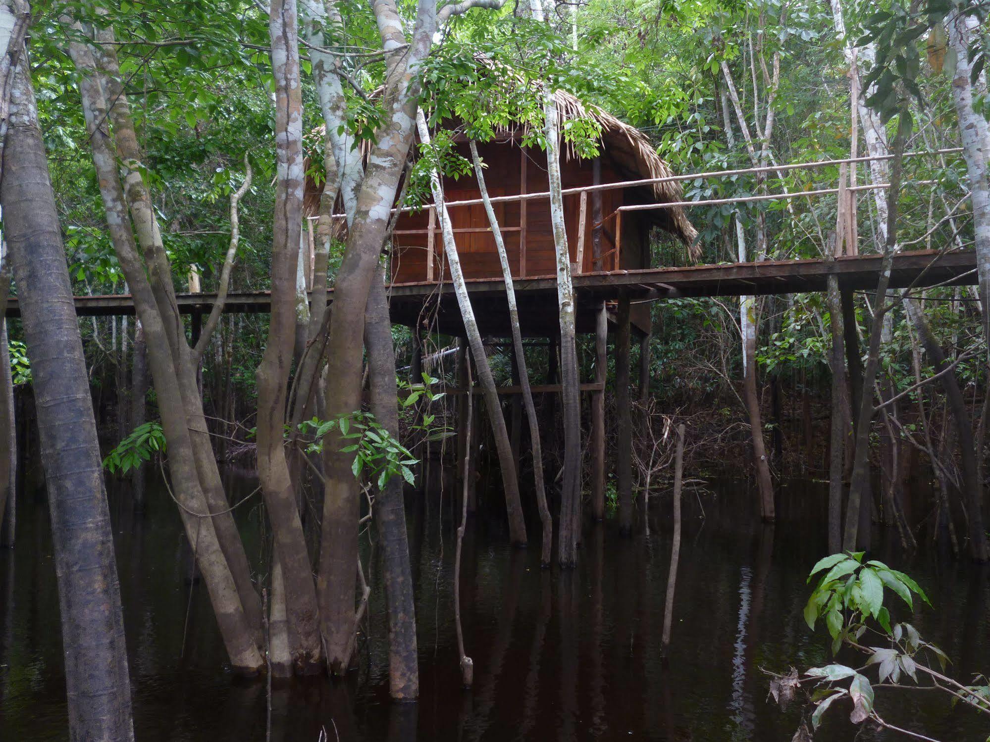 Dolphin Lodge Careiro Exterior foto